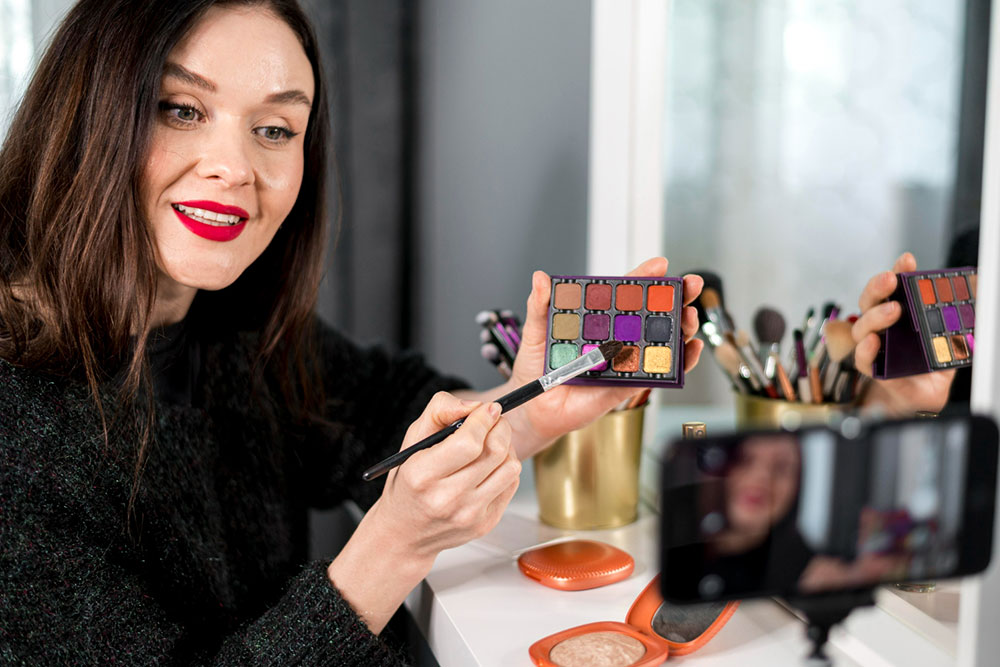 Advanced Makeup Artist Course Online Fees
